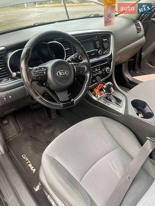 Седан Kia Optima 2014 в Киеве