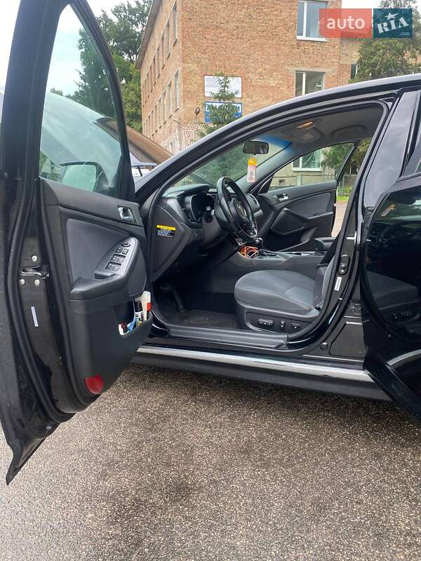 Седан Kia Optima 2014 в Киеве