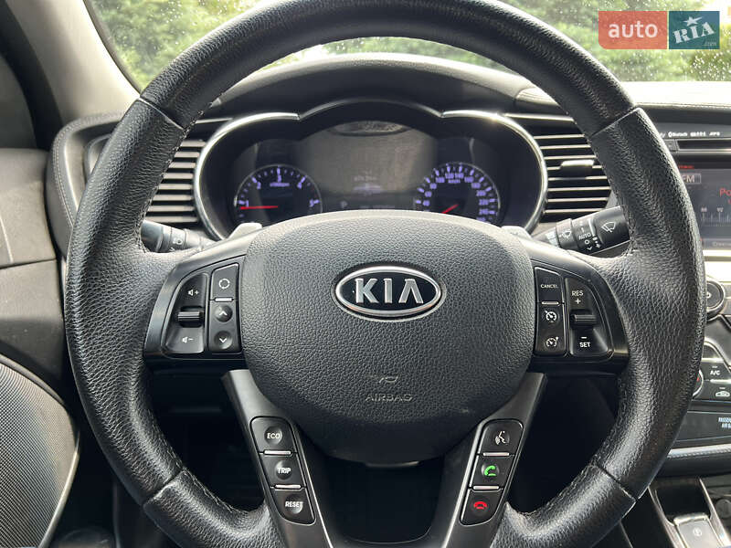 Седан Kia Optima 2012 в Дніпрі