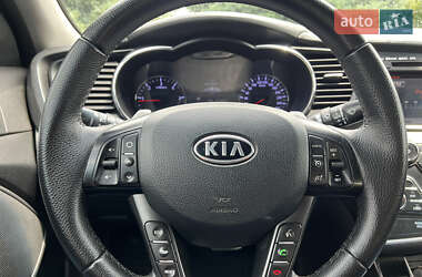 Седан Kia Optima 2012 в 