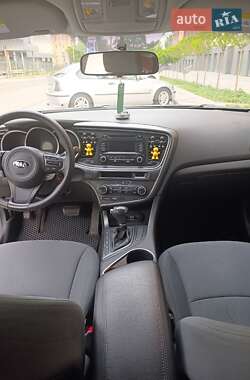Седан Kia Optima 2015 в 