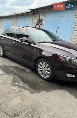 Седан Kia Optima 2014 в 