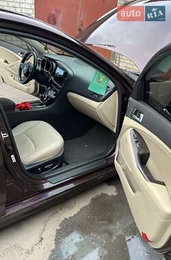 Седан Kia Optima 2014 в 