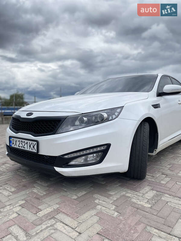 Седан Kia Optima 2011 в Харькове