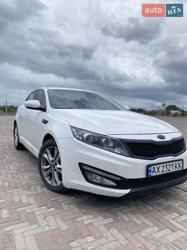 Седан Kia Optima 2011 в Харькове