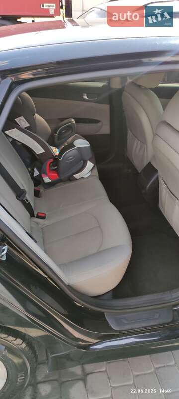 Седан Kia Optima 2017 в Павлограде