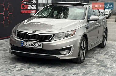 Седан Kia Optima 2013 в 