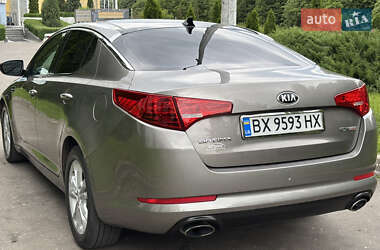 Седан Kia Optima 2012 в 