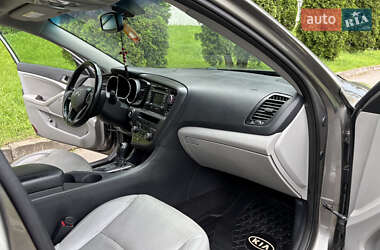 Седан Kia Optima 2012 в 