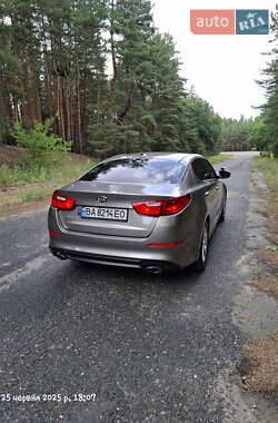 Седан Kia Optima 2015 в Светловодске
