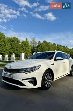 Универсал Kia Optima 2019 в 