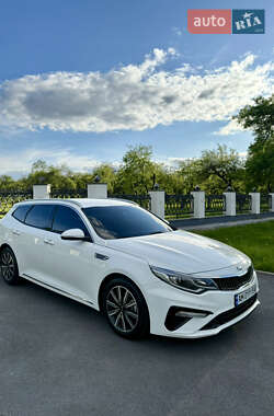 Универсал Kia Optima 2019 в 