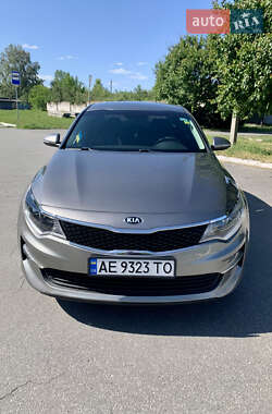 Седан Kia Optima 2016 в Тернівці