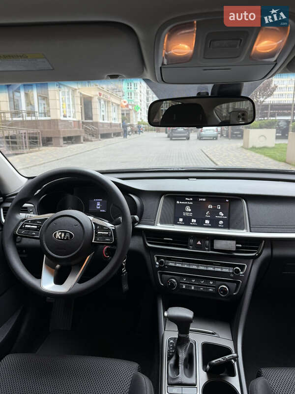 Седан Kia Optima 2019 в Одессе