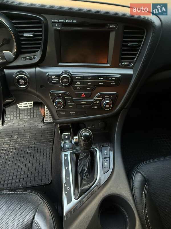 Седан Kia Optima 2013 в Кривом Роге
