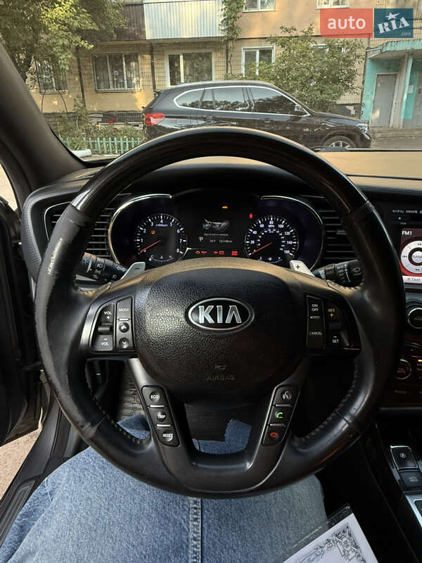 Седан Kia Optima 2013 в Кривом Роге