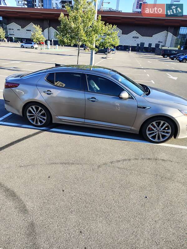 Седан Kia Optima 2013 в Киеве