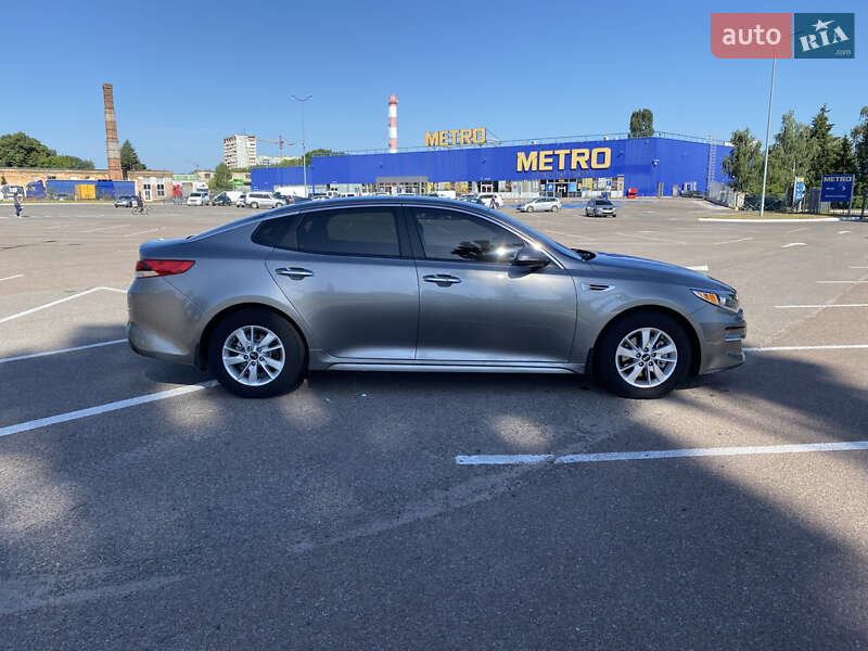 Седан Kia Optima 2017 в Житомире