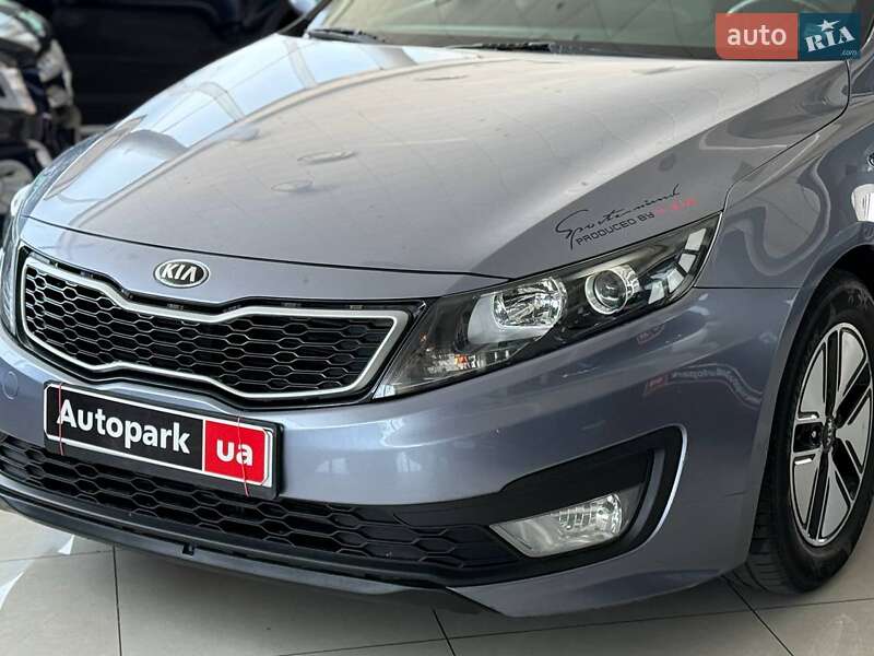 Седан Kia Optima 2012 в Одесі