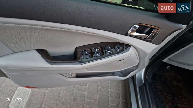 Седан Kia Optima 2014 в Нежине