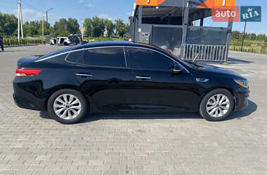 Седан Kia Optima 2016 в Золочеве