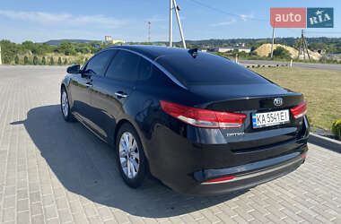 Седан Kia Optima 2016 в Золочеве