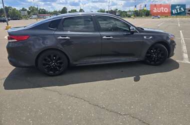 Седан Kia Optima 2016 в 