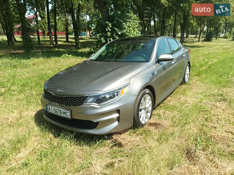Седан Kia Optima 2017 в Киеве
