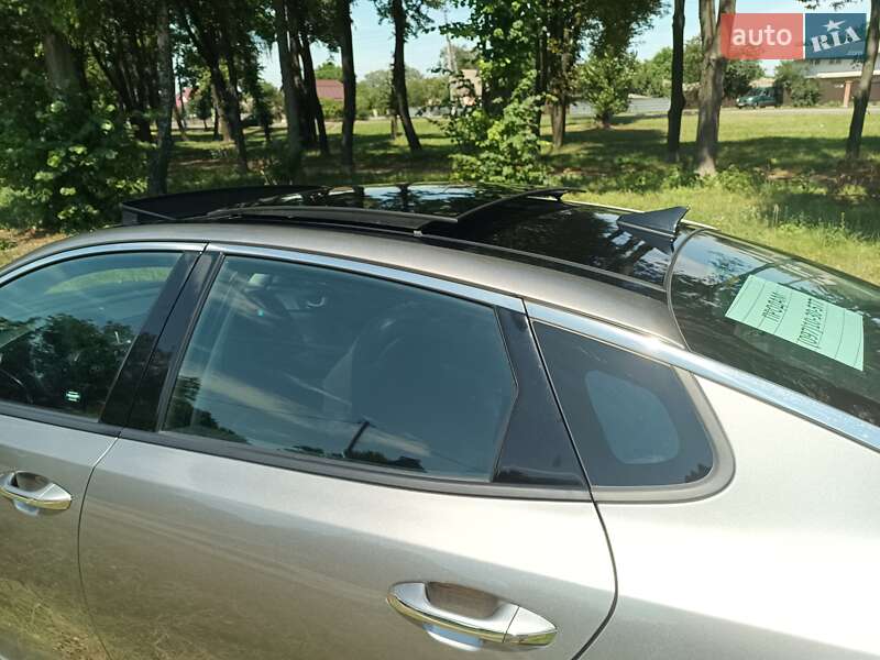 Седан Kia Optima 2017 в Киеве