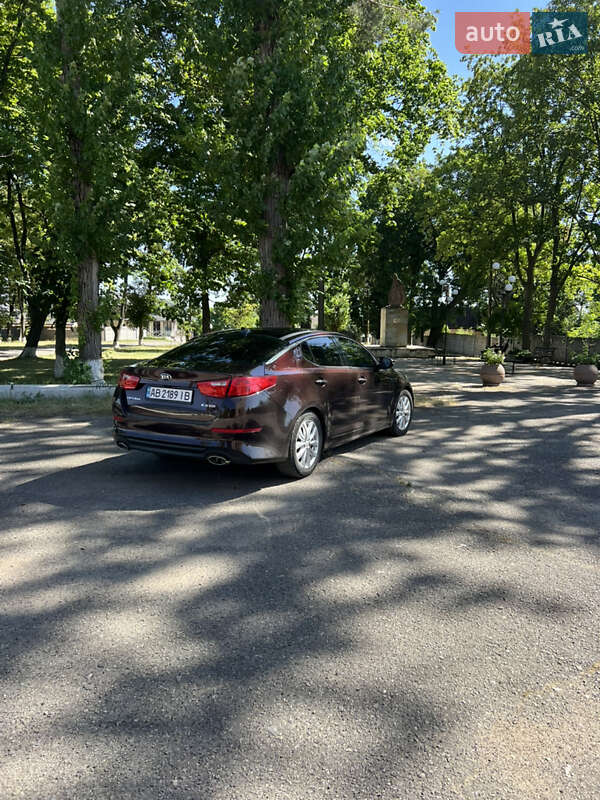 Седан Kia Optima 2015 в Черновцах