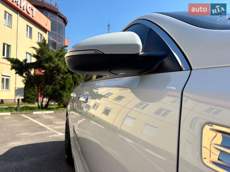 Седан Kia Optima 2016 в Запорожье
