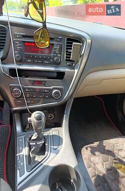 Седан Kia Optima 2013 в 