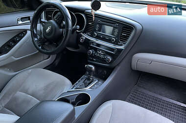 Седан Kia Optima 2013 в 