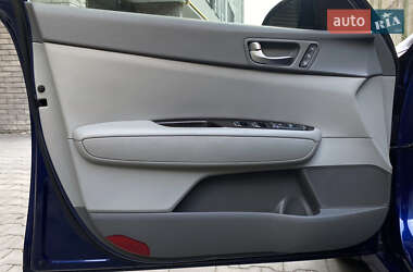 Седан Kia Optima 2016 в 