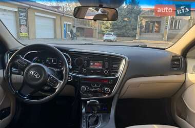 Седан Kia Optima 2015 в 