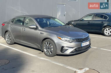 Седан Kia Optima 2018 в 