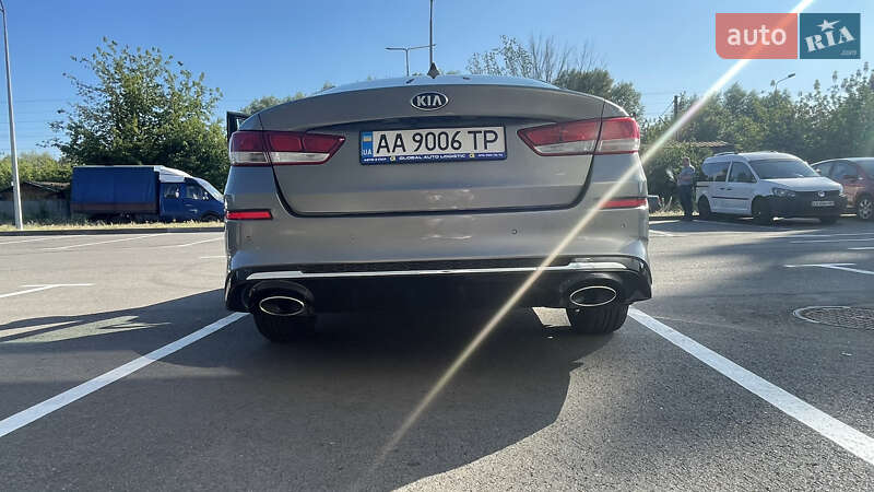 Седан Kia Optima 2018 в Киеве