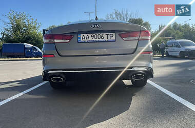 Седан Kia Optima 2018 в 