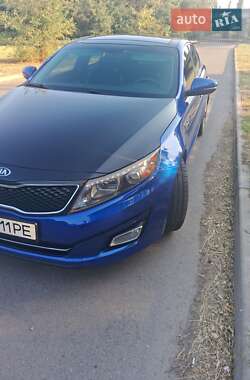 Седан Kia Optima 2015 в 