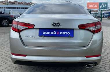 Седан Kia Optima 2012 в 