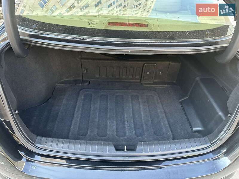 Седан Kia Optima 2013 в Одесі