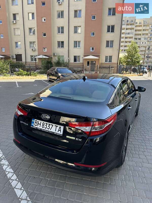 Седан Kia Optima 2013 в Одесі