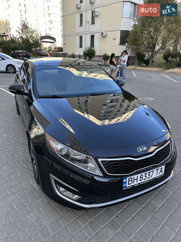 Седан Kia Optima 2013 в Одесі
