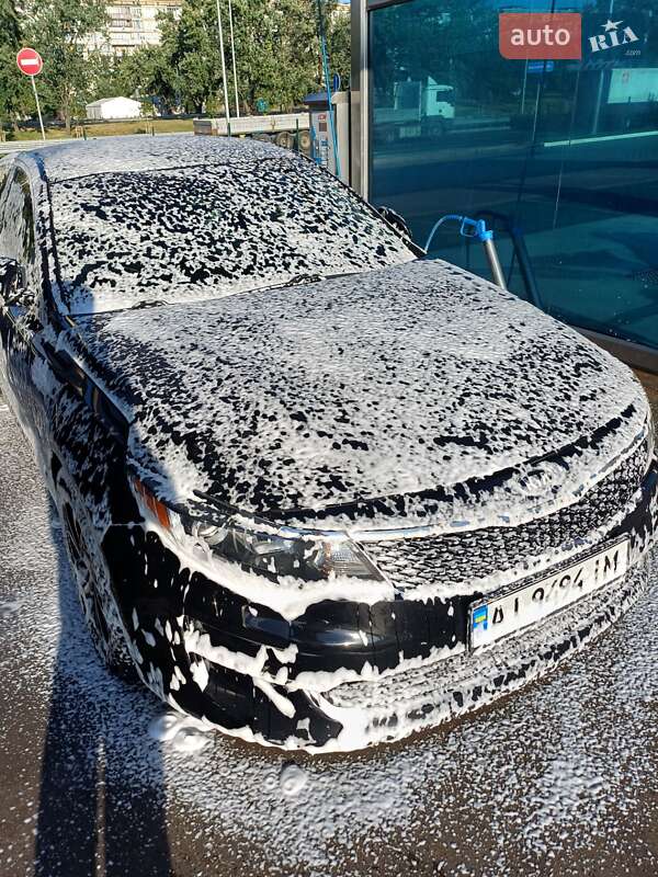 Седан Kia Optima 2017 в Києві