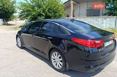 Седан Kia Optima 2014 в 