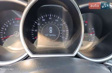 Седан Kia Optima 2014 в 