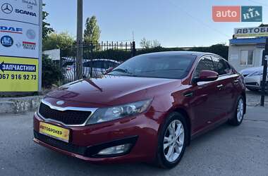 Седан Kia Optima 2012 в Николаеве