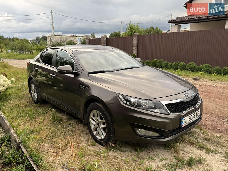 Седан Kia Optima 2012 в 
