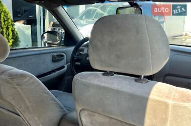Седан Kia Optima 2003 в 