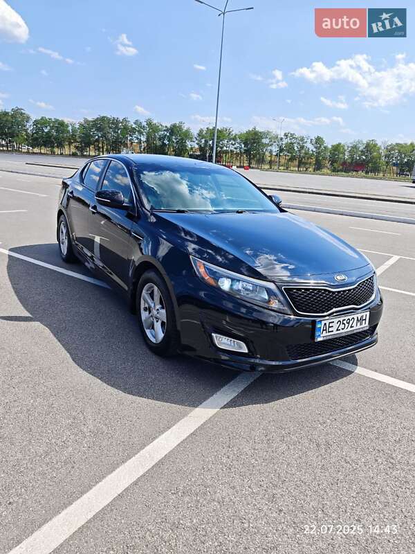 Седан Kia Optima 2014 в Днепре